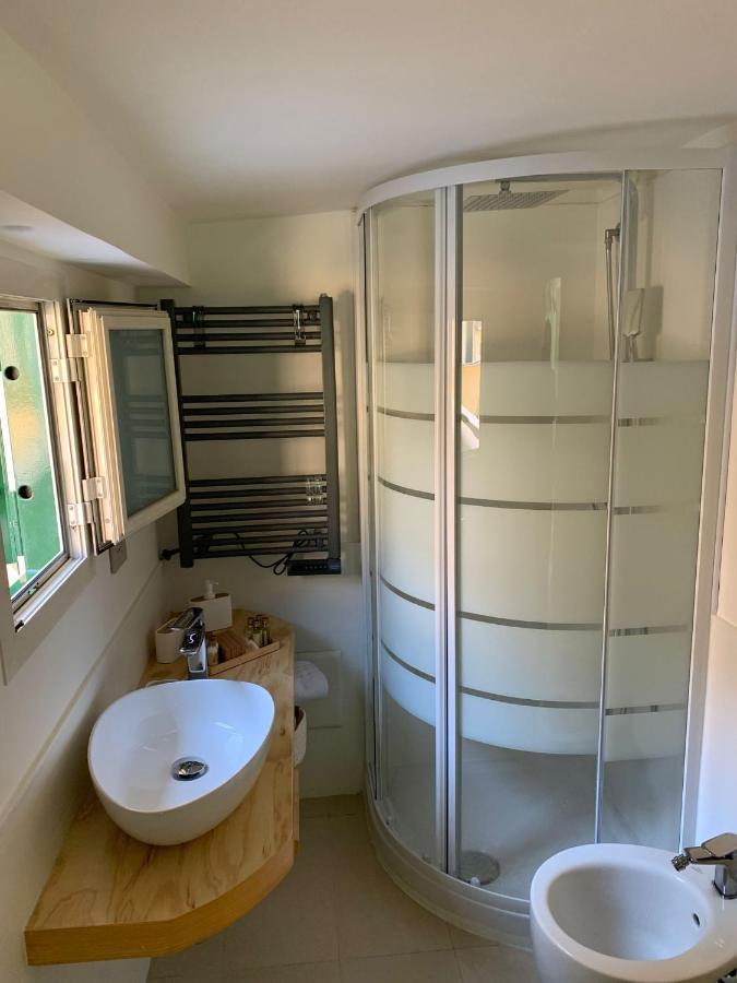 نابولي Martiri Boutique Apartment المظهر الخارجي الصورة